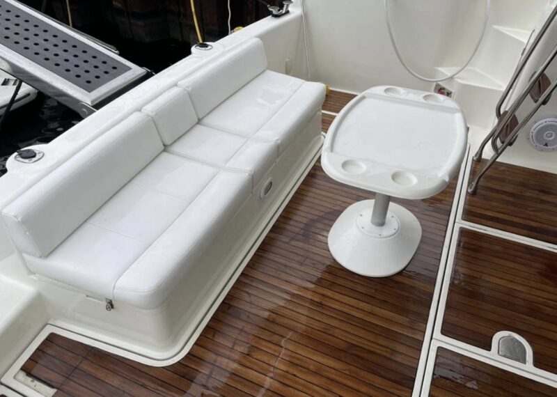 50ft Azimut available in Miami with 1 Jet Ski included for one hrs. - Image 20